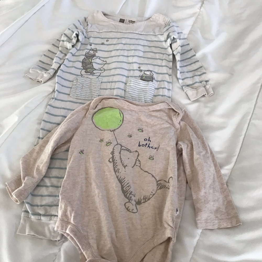 Gender Neutral Disney Winnie the Pooh bodysuit set size 12 months